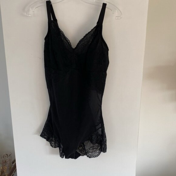 Spanx Spotlight On Lace Bodysuit black shaper 2XL - Picture 4 of 5